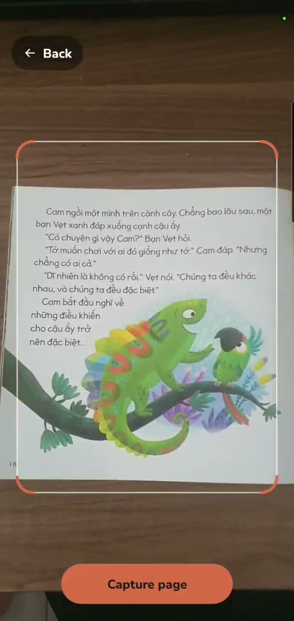 Demo frame: camera captures a Vietnamese book page